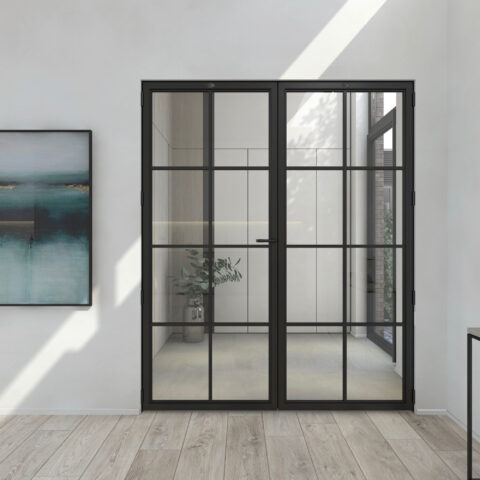 Moderne schwarze Doppeltüren aus Stahl und Glas in minimalistischem Wohnraum