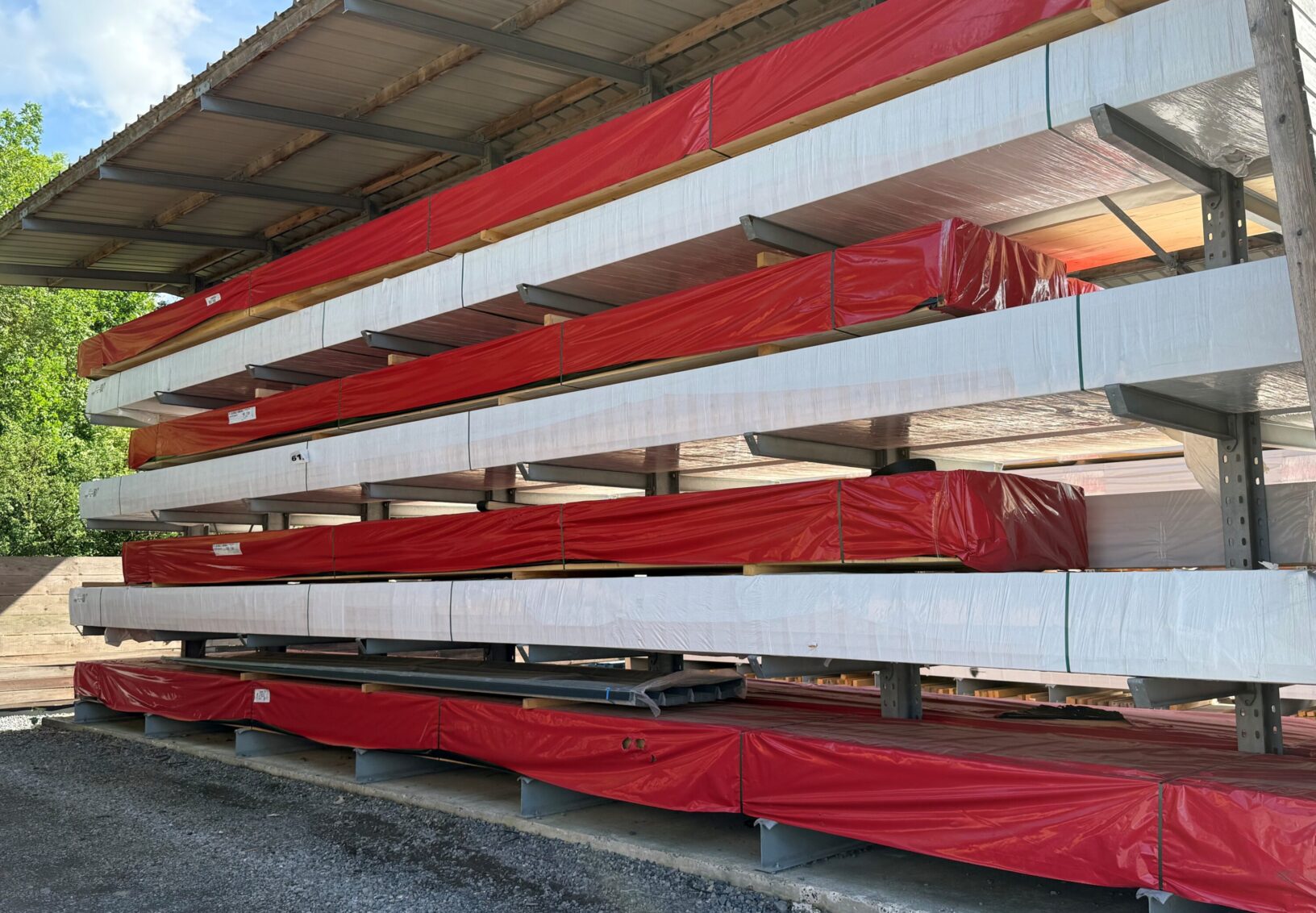 Lance-KVH-Konstruktionsvollholz-keilverzinkt-gehobelt-getrocknet-Lager