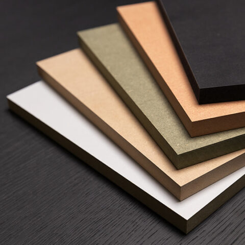 MDF-Platten aus Holzfaserwerkstoff mit glatter Oberfläche und präzisen Kanten Dekorative MDF-Platten in unterschiedlichen Farben und Oberflächen für den Innenausbau